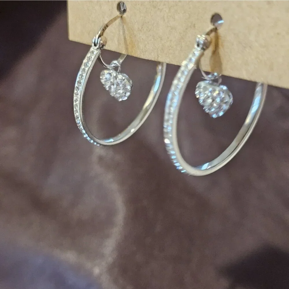 Unbranded sterling silver